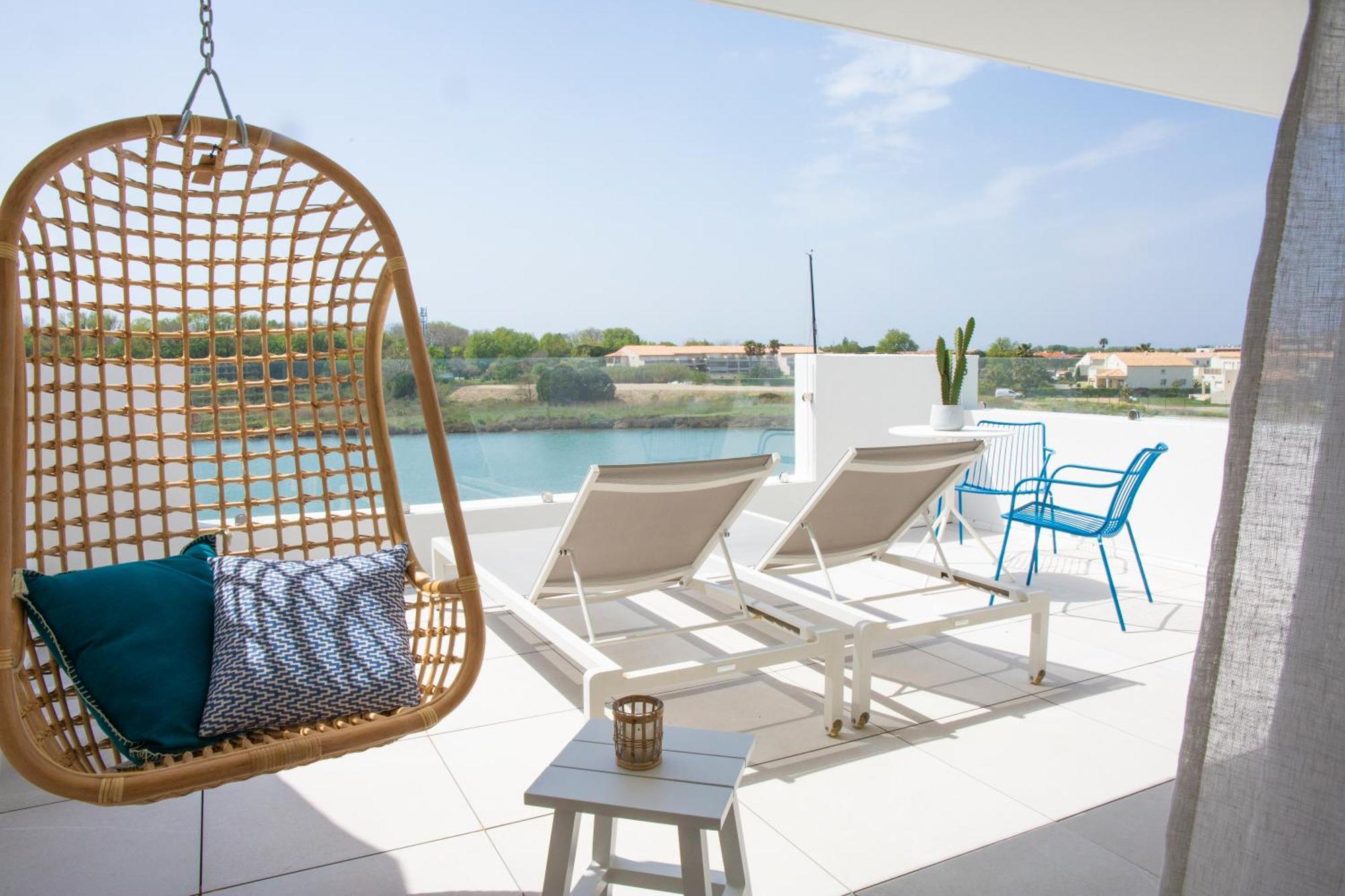 Les Bulles De Mer - Hotel & Spa Sur La Plage Saint-Cyprien  Exterior photo