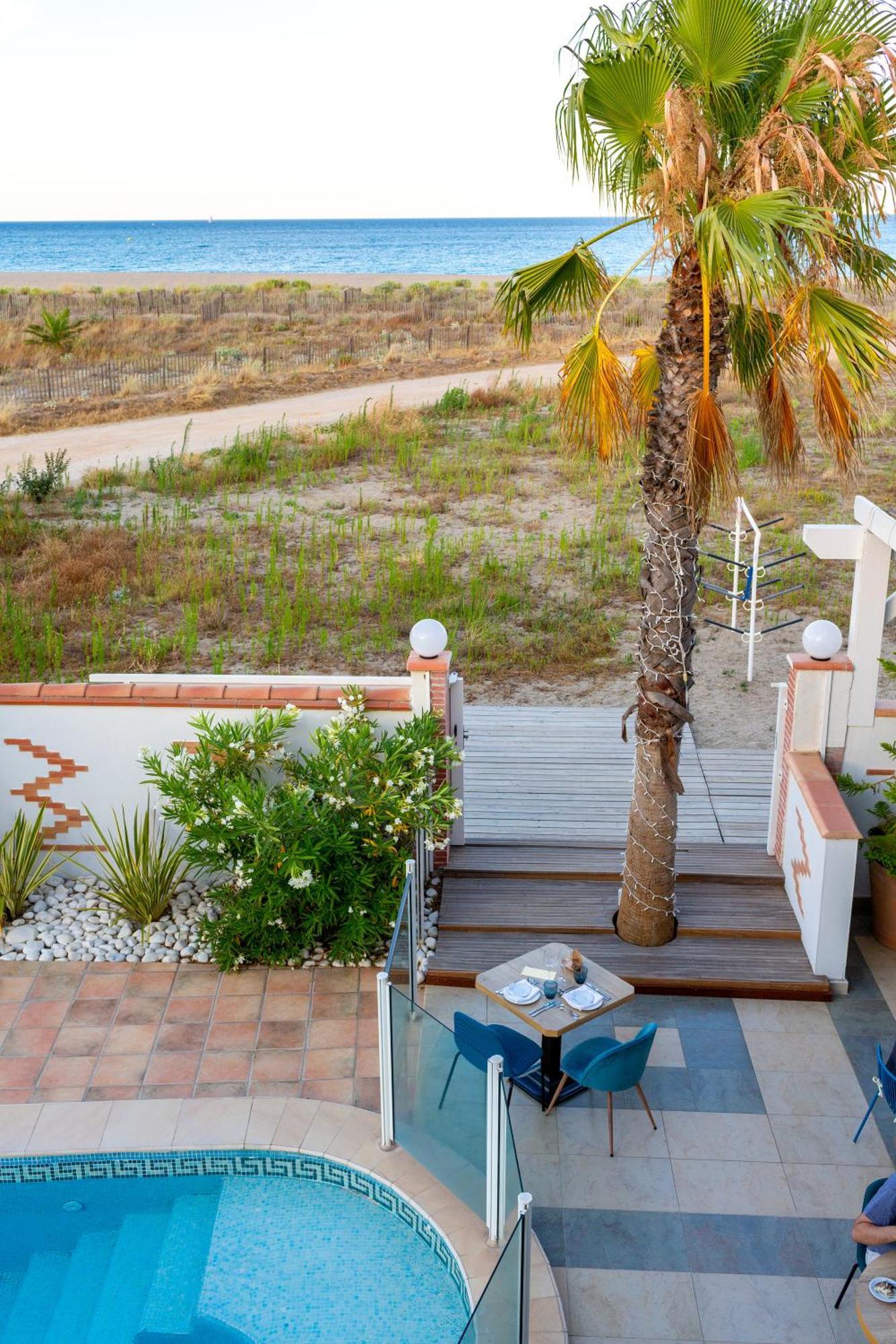 Les Bulles De Mer - Hotel & Spa Sur La Plage Saint-Cyprien  Exterior photo