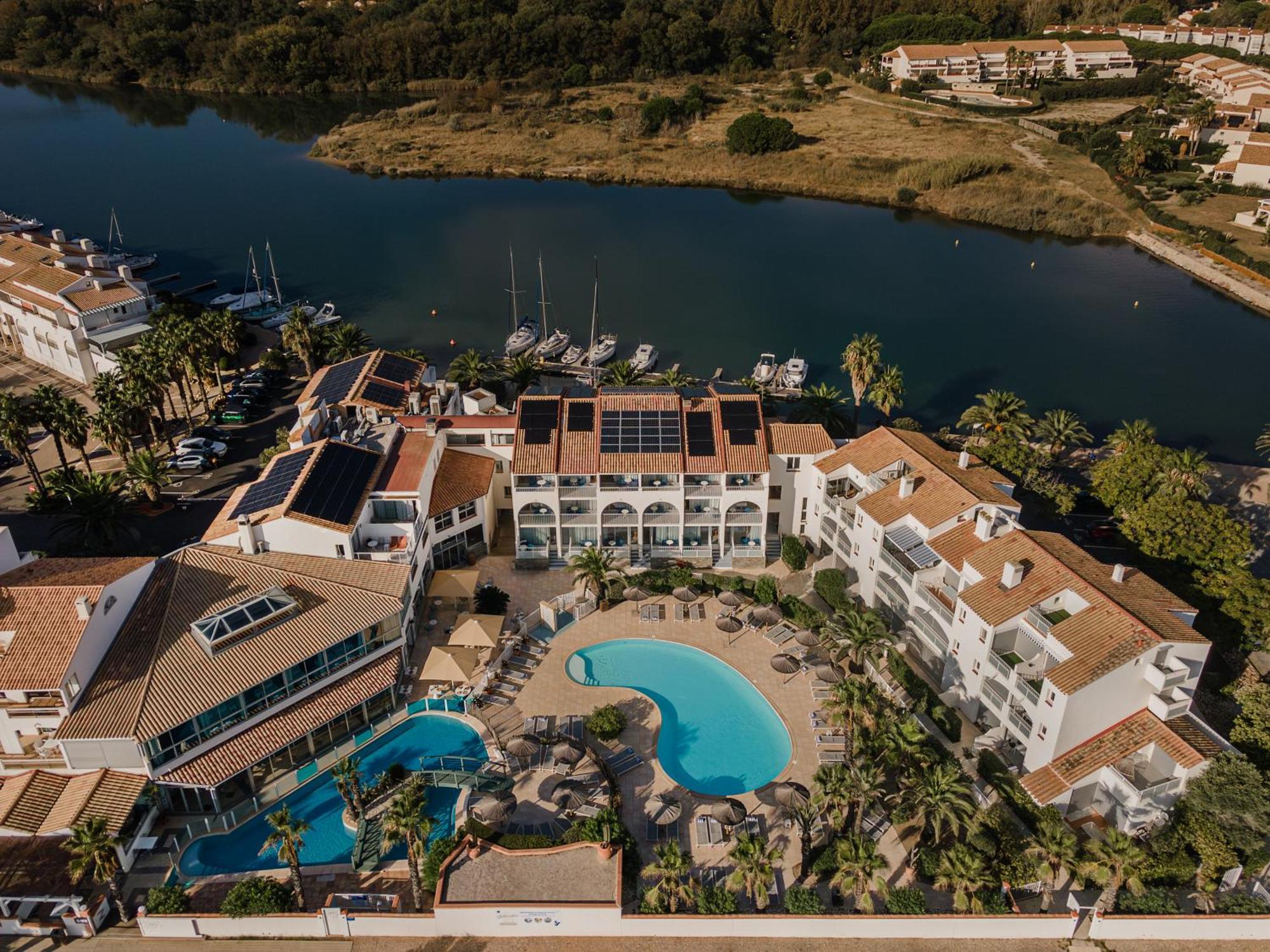 Les Bulles De Mer - Hotel & Spa Sur La Plage Saint-Cyprien  Exterior photo