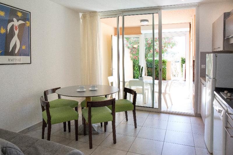Les Bulles De Mer - Hotel & Spa Sur La Plage Saint-Cyprien  Exterior photo